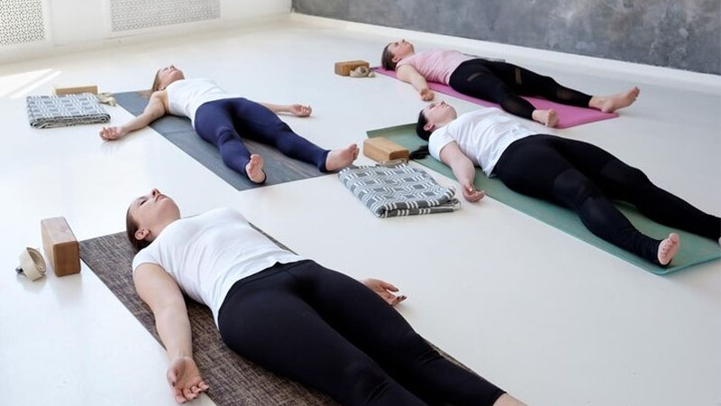 Manfaat Yoga untuk Meredakan Stres dan Meningkatkan Kualitas Tidur – PAFI Kuala Tungkal